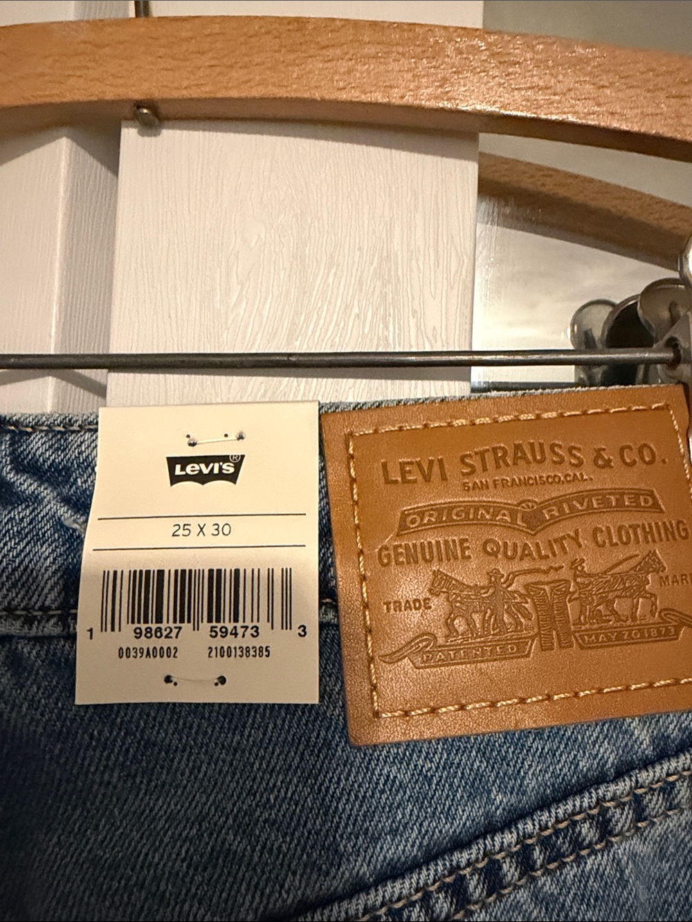 Levi's BAGGY DAD BARREL WOMEN'S JEANS - Picture 7 of 9